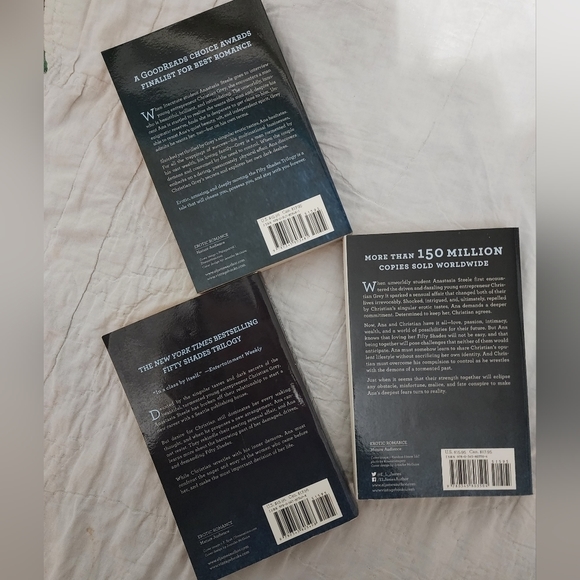𝅺FIFTY Shades of Grey trilogy - Picture 2 of 2
